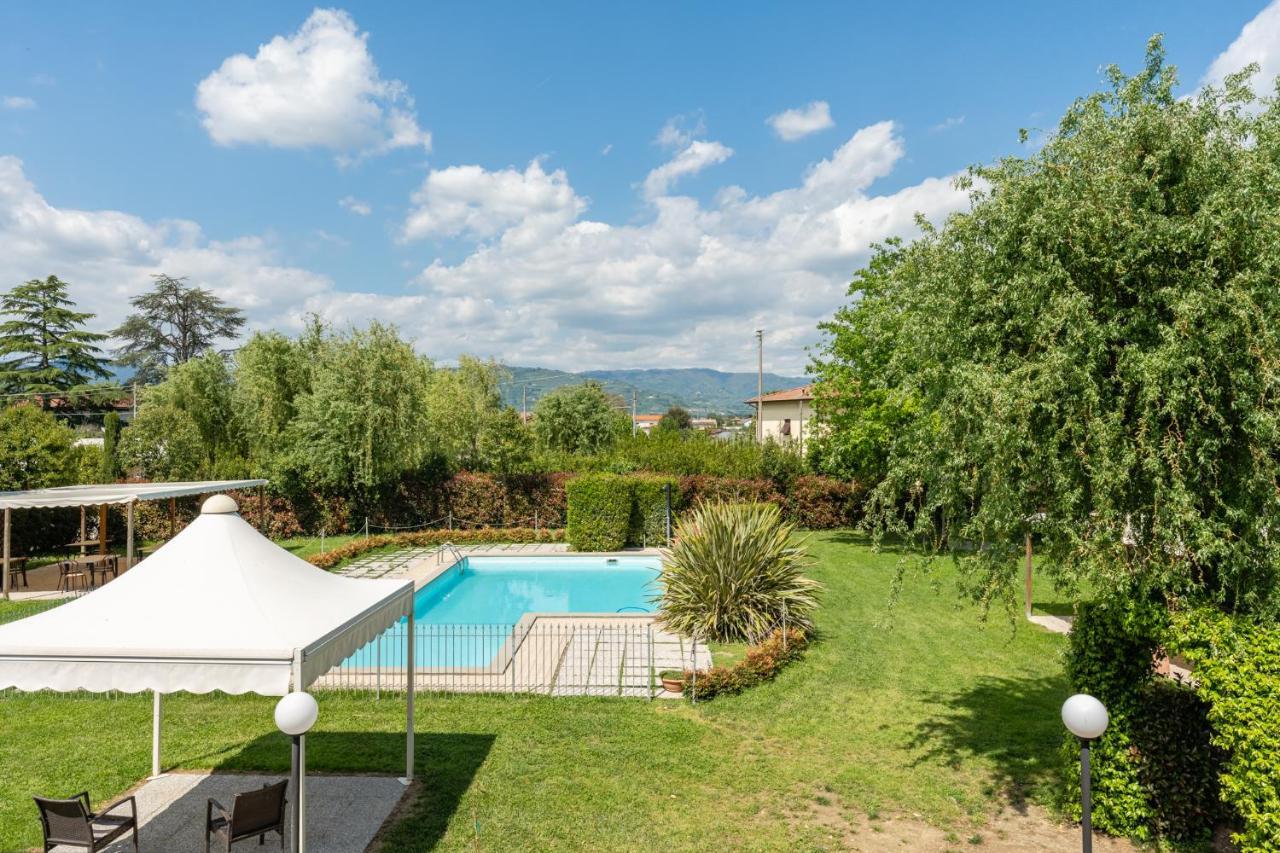 Casolare Dei Fiori - Mughetto Villa Montecarlo Exterior photo
