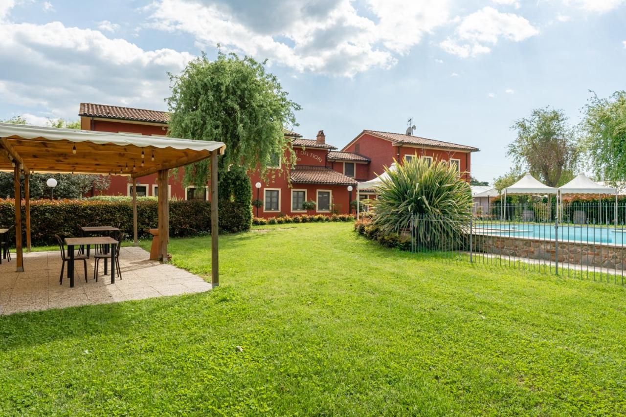 Casolare Dei Fiori - Mughetto Villa Montecarlo Exterior photo